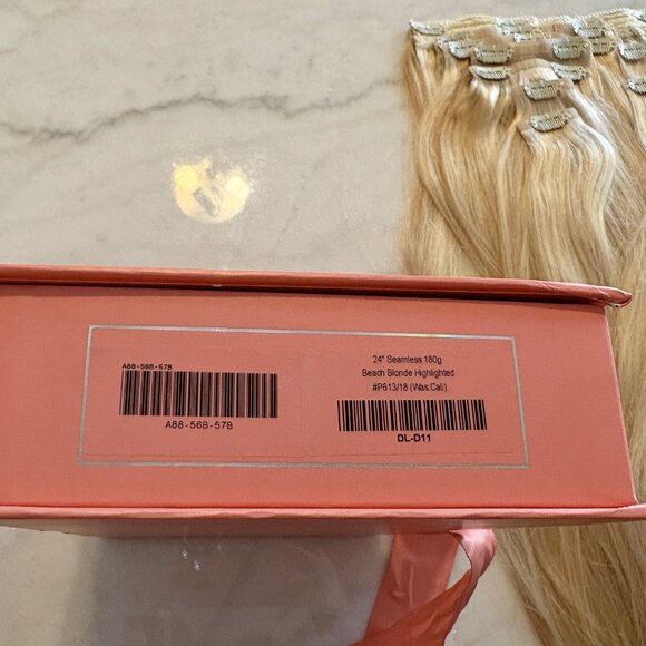 23" Seamless Set, California Beach Blonde Highlighted, Milk & Blush - Picture 2 of 13